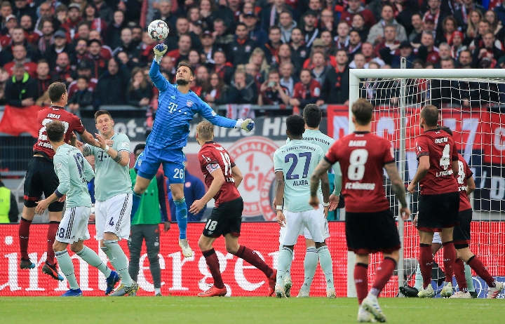 沙拉维：现在谈意甲冠军为时过早，还没有哪支球队能统治联赛（沙拉维：争冠言之尚早，意甲暂无统治级球队）