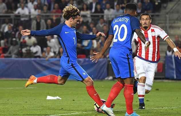 惊天倒钩！官方：蒙铁尔倒钩世界波当选2025普斯卡什奖（年度最佳进球！蒙铁尔倒钩世界波荣膺2025普斯卡什奖）