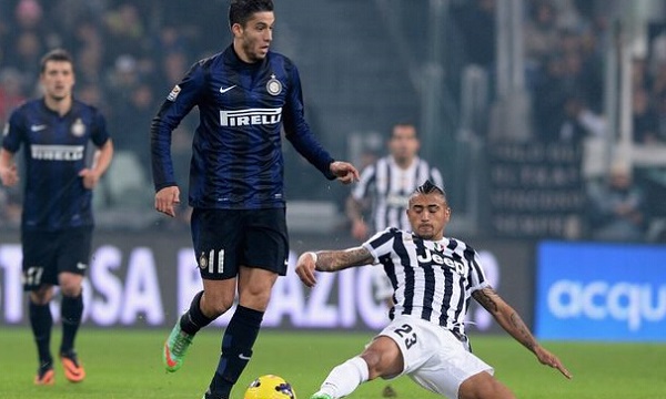 齐达内上海弄堂和樊振东打乒乓球 莫德里奇马塞洛皇马功勋球员点赞